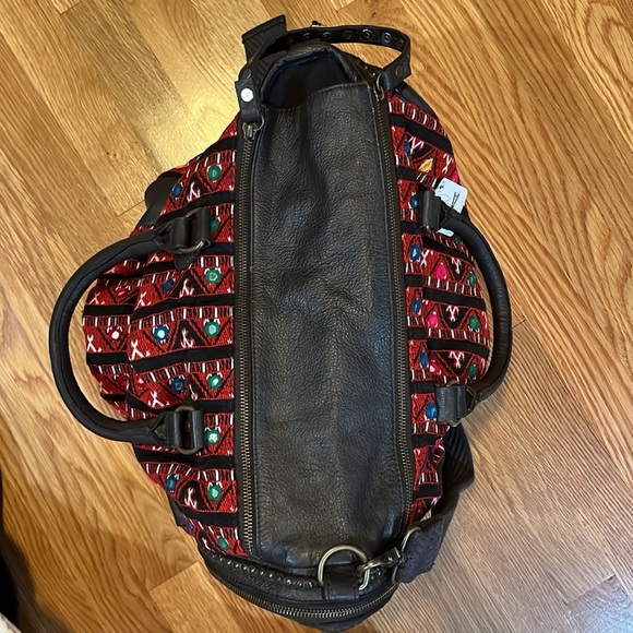 Free People Bijoux Mirrored Weekender Bag NWT - Picture 9 of 16